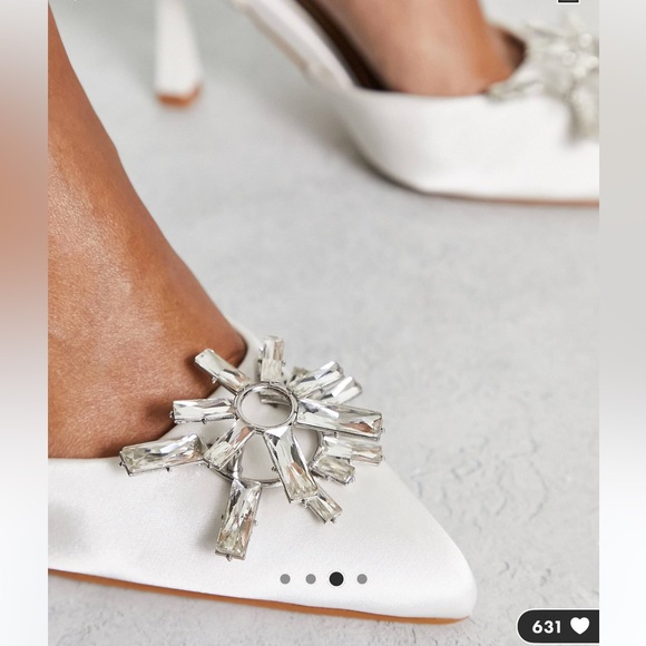 Sling back mid heel shoe with embellishment in white - Picture 2 of 7